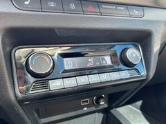 Fahrzeugabbildung Skoda Fabia Navi ACC LED Kamera Sitzhzng SmartLink