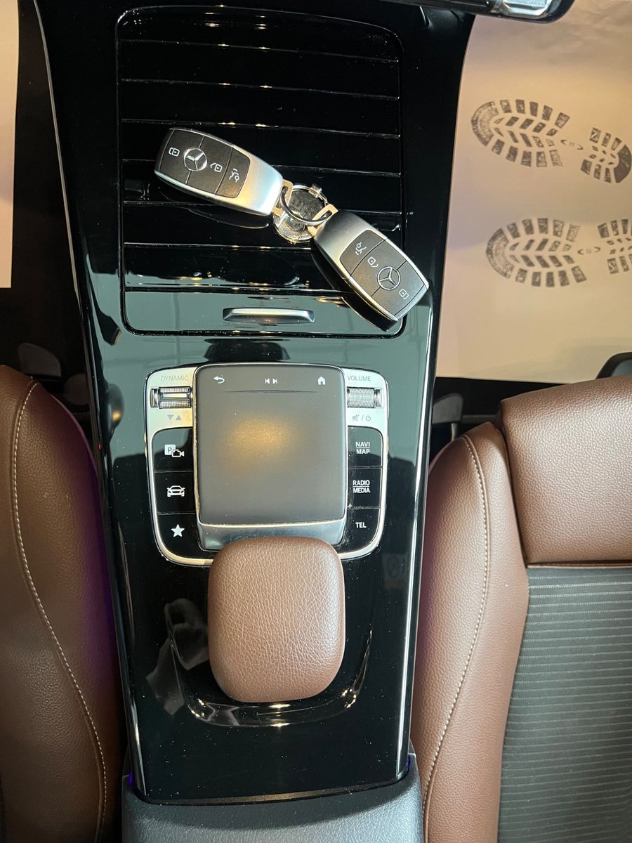 Fahrzeugabbildung Mercedes-Benz A 200 Lim. *AMBIENTE*LEDER-BRAUN* Exclusive *