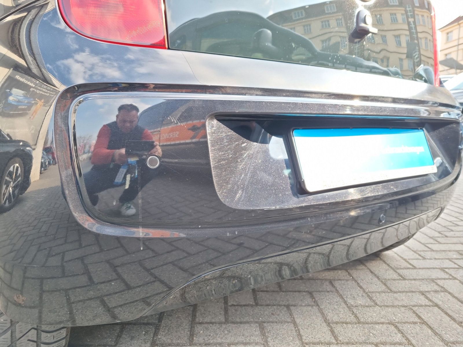 Fahrzeugabbildung Volkswagen up! 1.0 move up! 5-TÜREN KLIMA PDC