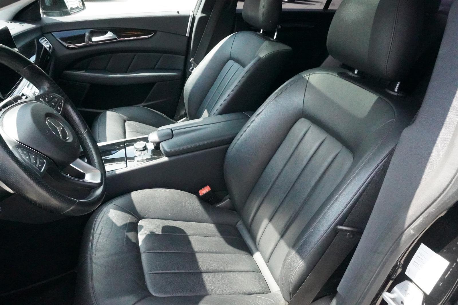 Mercedes-Benz CLS 400 Multibeam 360° Totwinkel Schiebedach