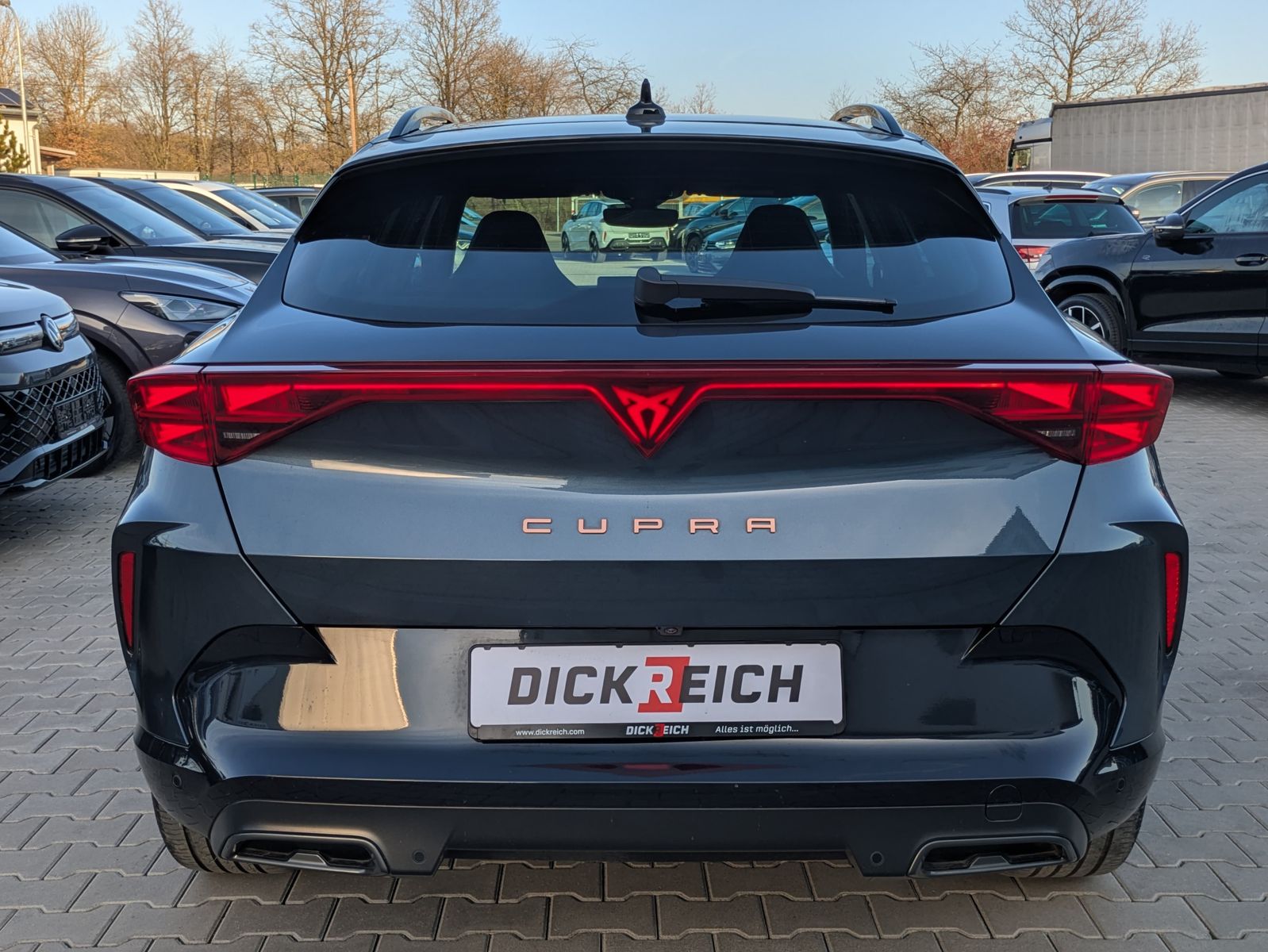 Fahrzeugabbildung CUPRA Formentor 1.5 eTSI LEDER*MATRIX*SENNH*Int.Dr.-XL