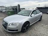 Audi A8 4.2 quattro - Audi A8 aus 2003: 4.2