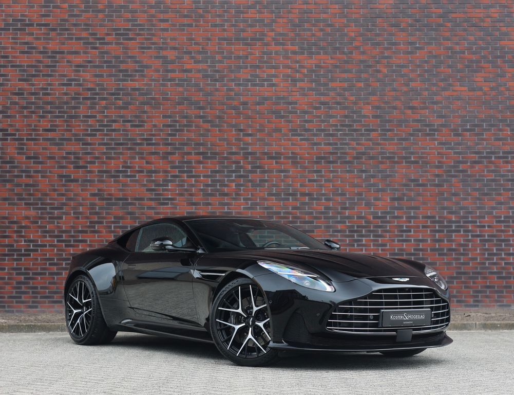 Image of Aston Martin DB12