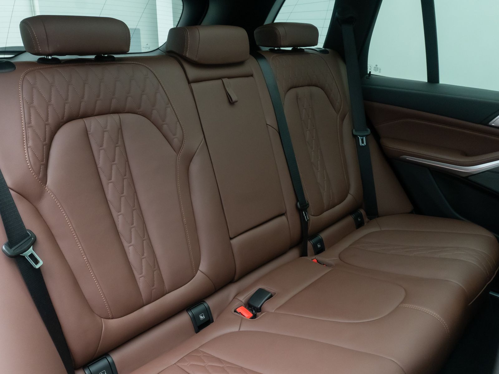 Fahrzeugabbildung BMW X5 xD40d M Sport AHK 360&deg; H/K Panorama Laser 22"
