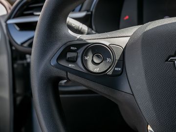 Opel Corsa F e Edition Fernlicht-Assistent PDC