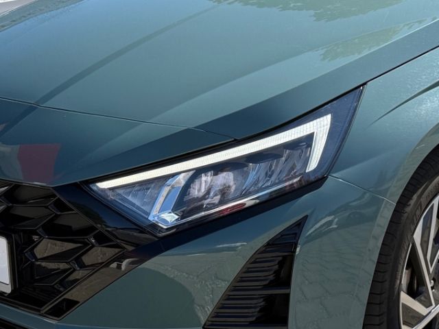Fahrzeugabbildung Hyundai i20 Advanced 1.0 T-GDI +CARPLAY+TEMPOMAT+SHZ+RFK