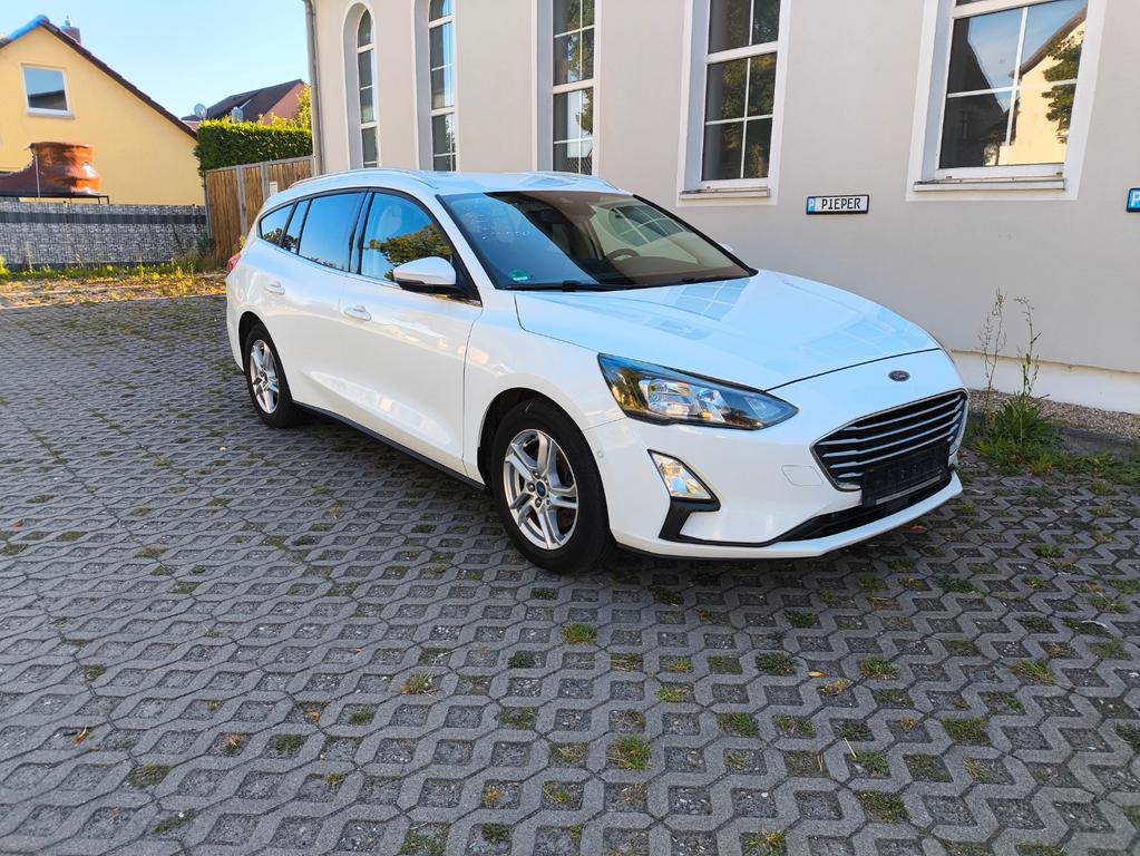 Ford Focus Turnier 15 DTCI Klima Titanium Tempomat 2021