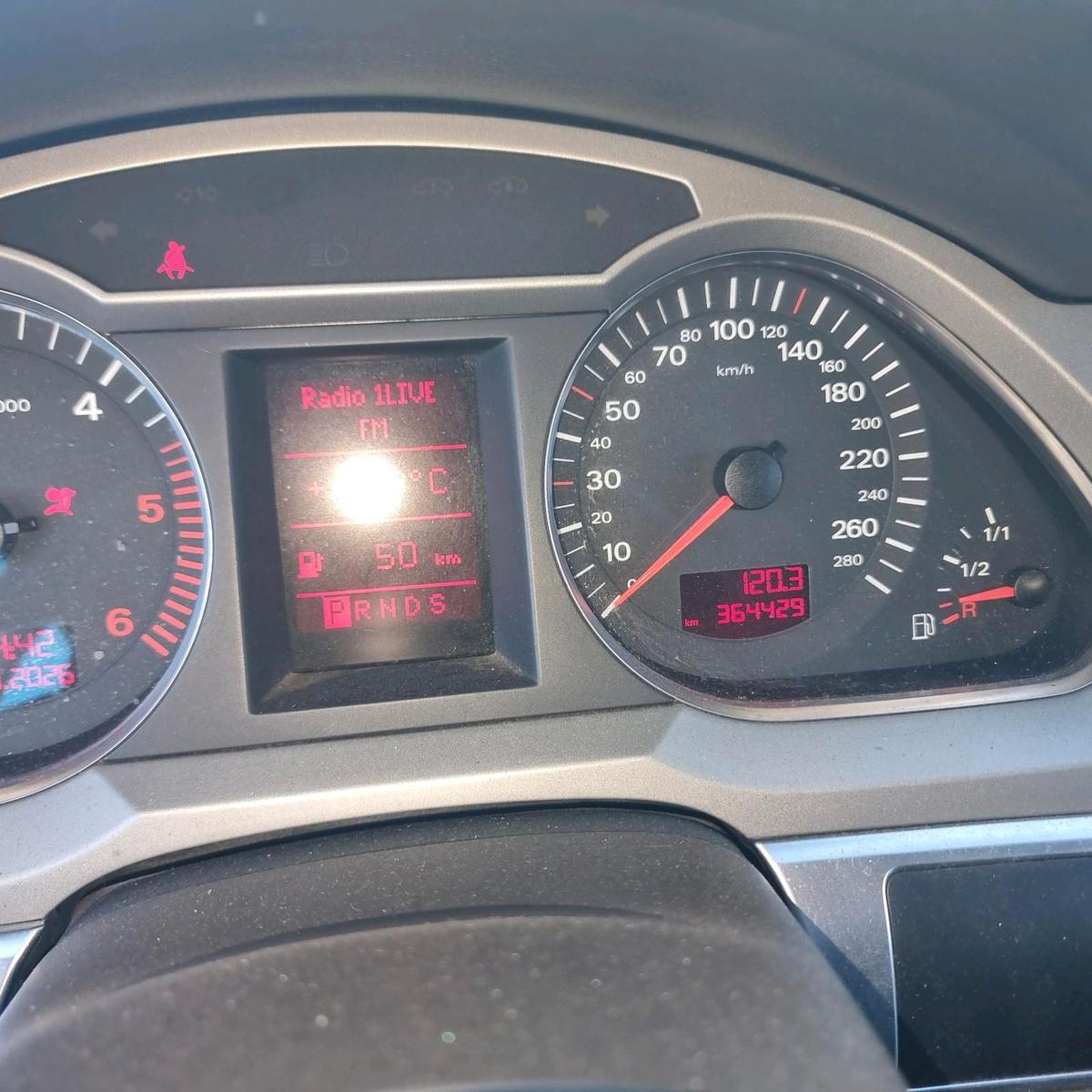 Audi A6 2006 — photo 12