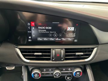 Bild 15 Alfa Romeo Giulia Competizione Q4