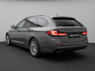 Fahrzeugabbildung BMW 530e xD Kamera Laser HUD DAB HiFi AHK ACC Komfor