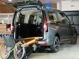 Volkswagen Caddy Maxi-Style-Behindertengerecht-Rampe - VW Caddy Maxi mit Schiebedach