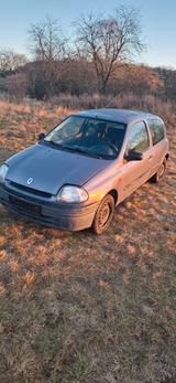 Renault Clio Basis 1.2 Basis - gebrauchte Renault Clio aus dem Jahr 1999