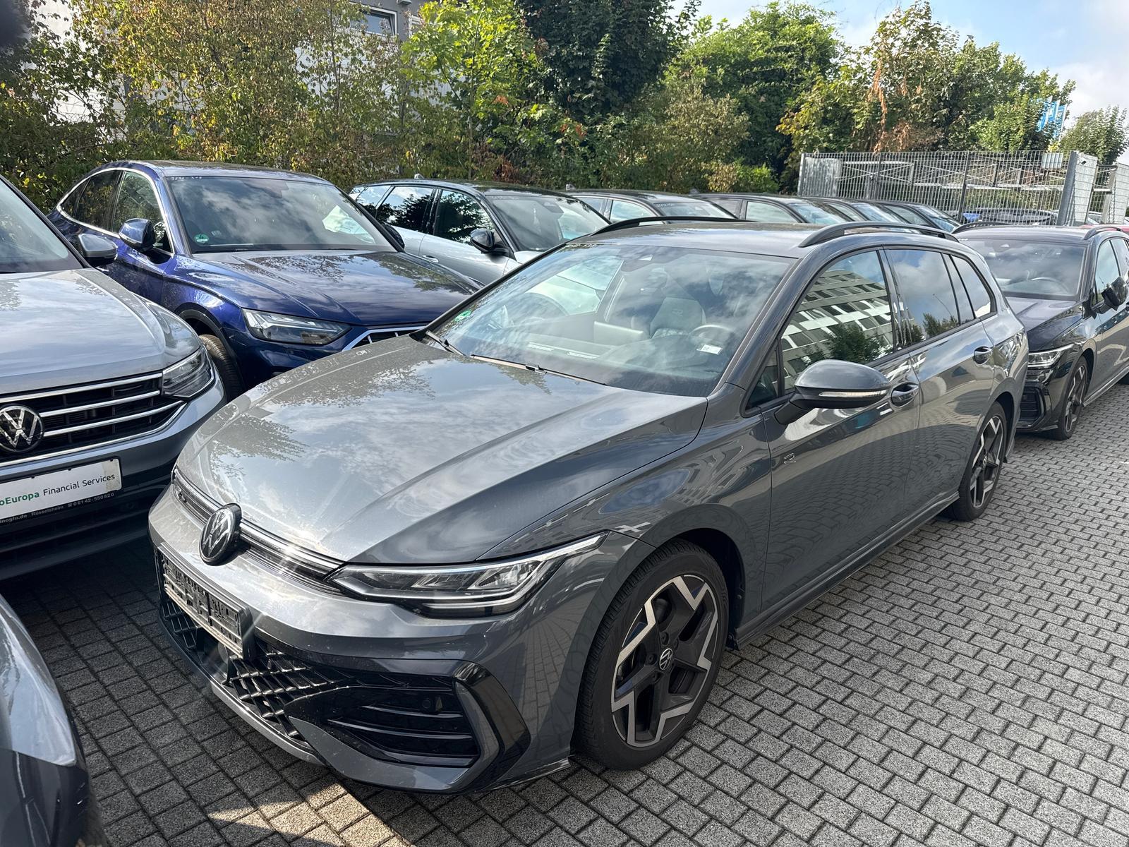 Volkswagen Golf 1.5 eTSI R-Line DSG Multimedia+Lenk/SHZ+R-K