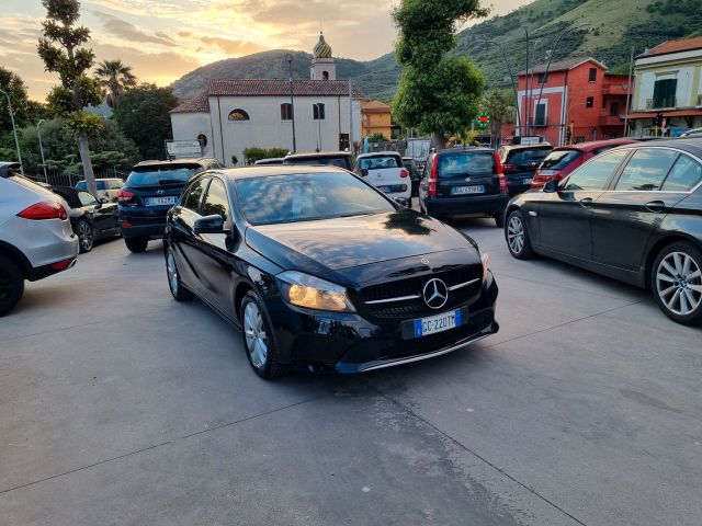 MERCEDES-BENZ Mercedes-benz A 180 d Sport 1.5 DIESEL 109 CV - 