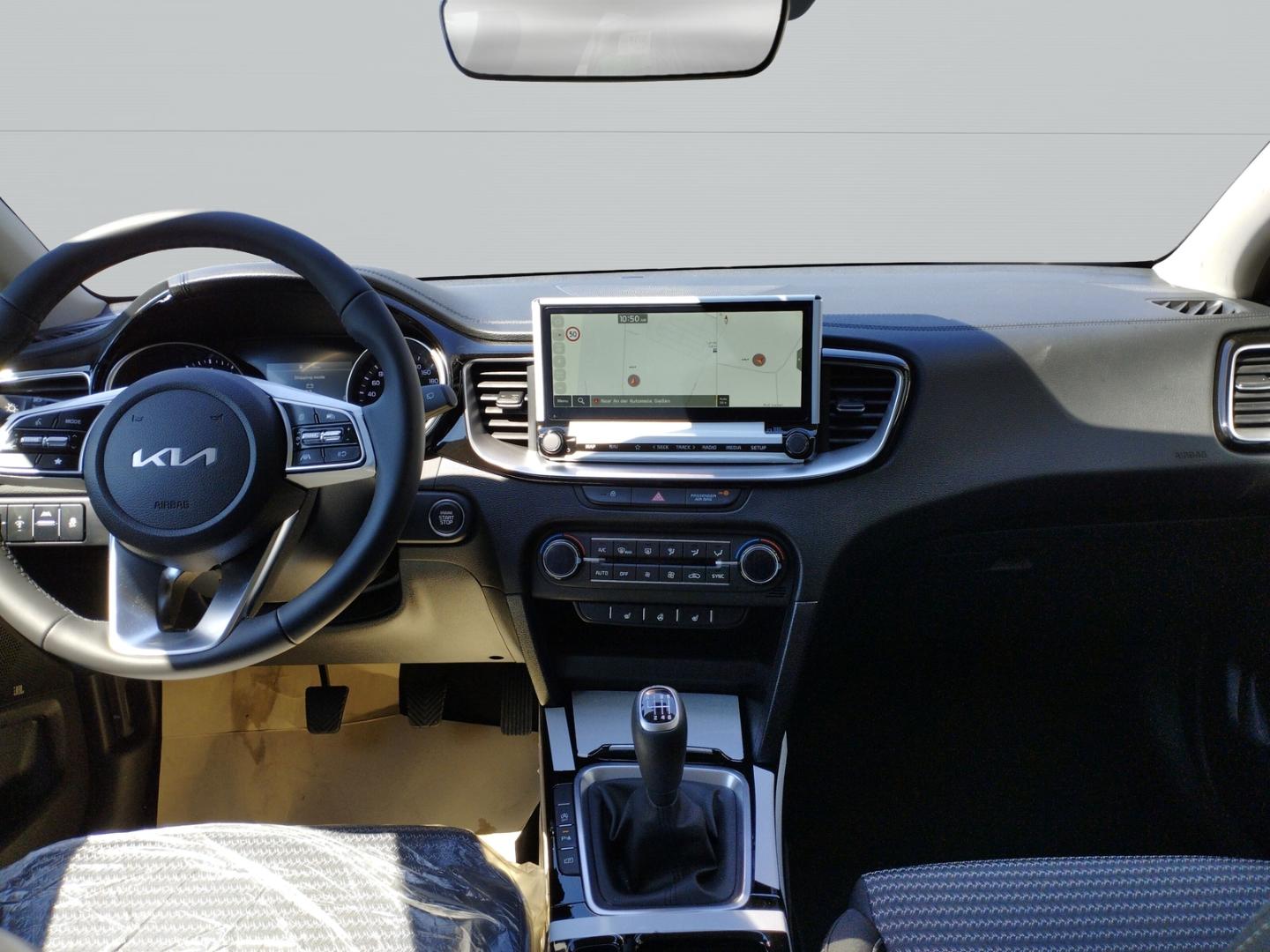 Kia Ceed_sw Sportswagon 1.5T DCT140PS ULTIMATE EDITI