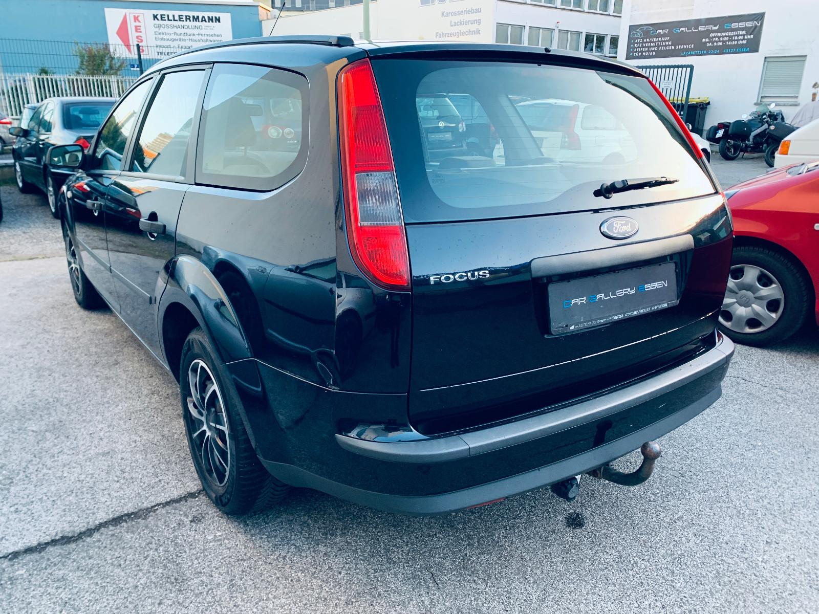 Ford Focus 2005 — photo 15