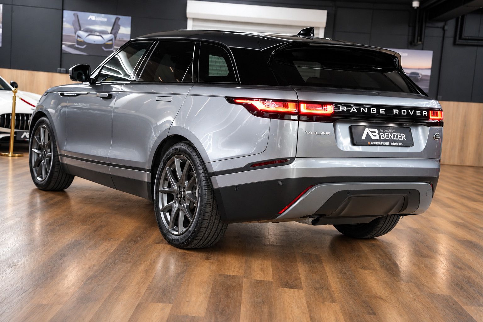 Fahrzeugabbildung Land Rover Range Rover Velar /360*Cam/LED/CapPlay/LEDER/