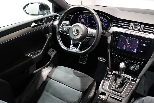 Arteon R-Line 2.0 TSI DSG R-Line ACC DCC AreaVie