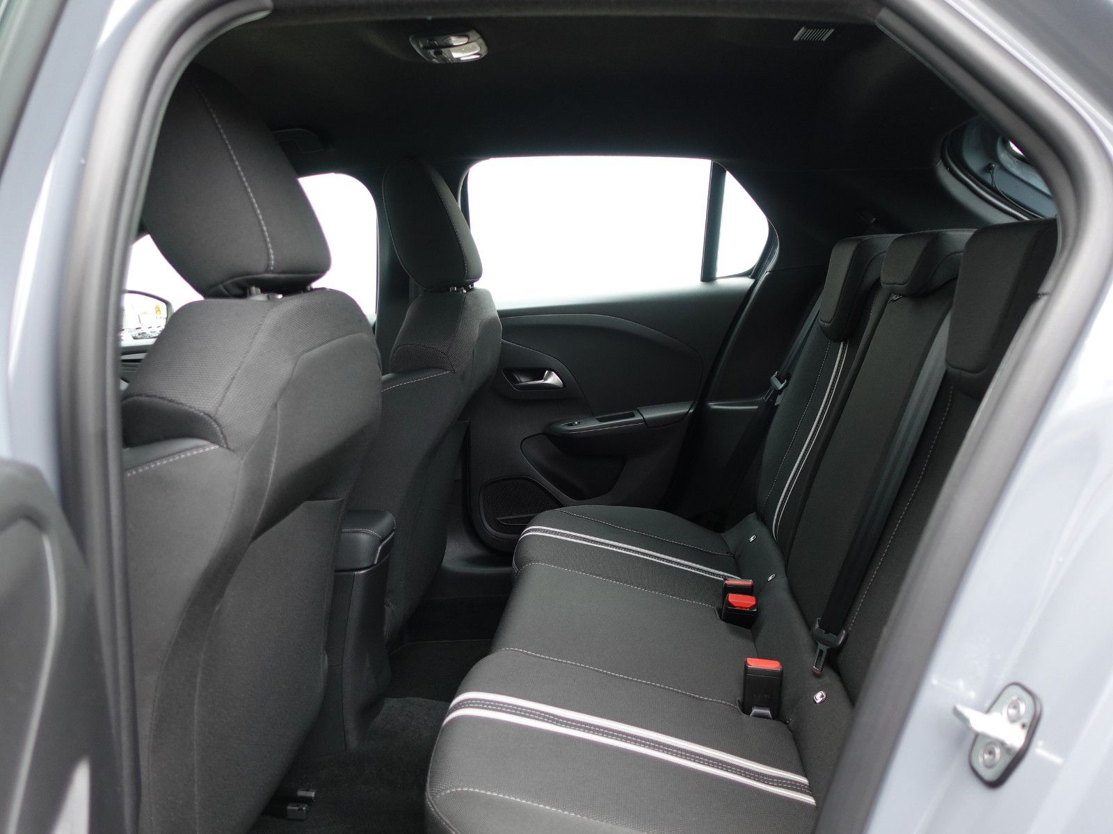 Fahrzeugabbildung Opel Corsa 1.2Turbo GS Automatik - SHZ,PDC,Allwetter