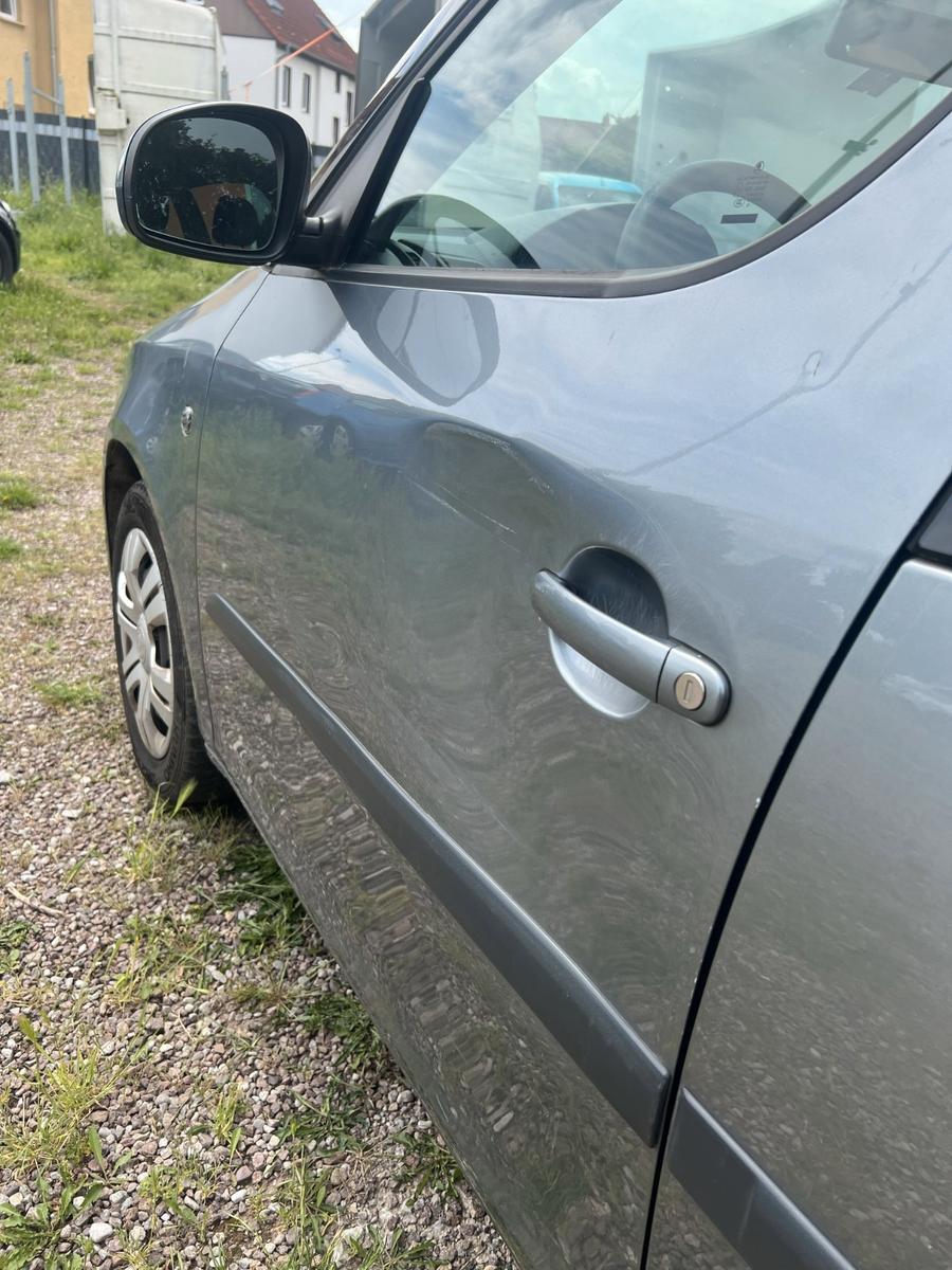 Skoda Roomster 2011 — photo 17