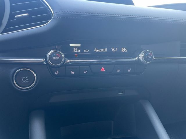 Fahrzeugabbildung Mazda 3 Lim. Kamera, LED, HeadUp, Bose, KeyFree