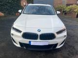 BMW X2 xDrive25d M Sport Steptronic M Sport - BMW X2 mit Panoramadach