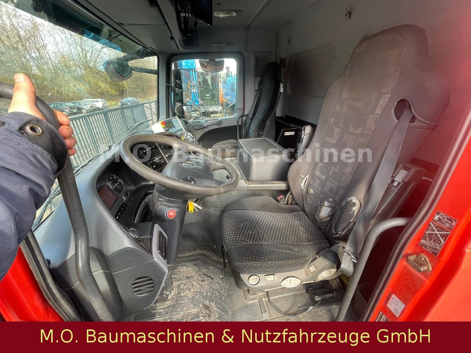 Fahrzeugabbildung Mercedes-Benz Actros 2536 /  6-Zyl / 3-Achser / AC / L+L Achse