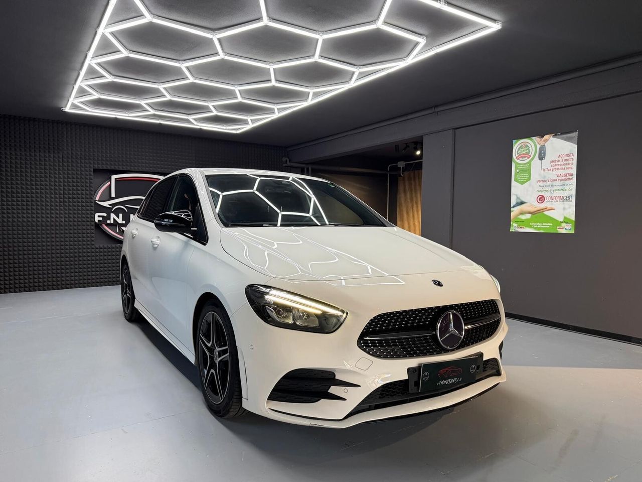 Mercedes-Benz Mercedes-benz B 180 d Automatic Premium imagem 2