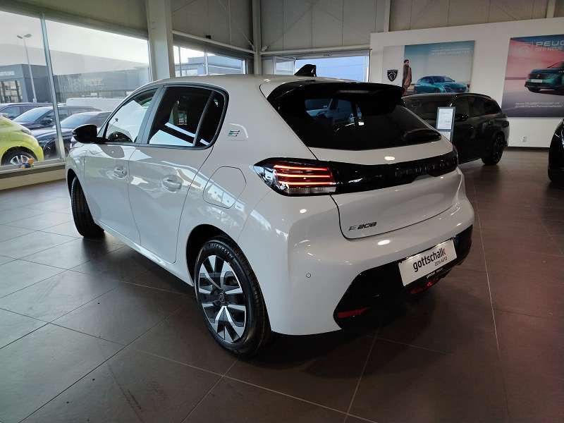 Peugeot e-208 - Bild 4