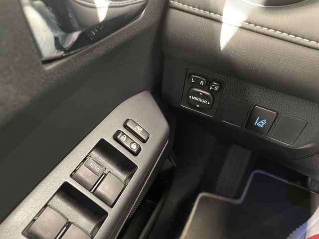 RAV4 Hybrid Edition-S 2.5 VVT-i LED RFK PDC