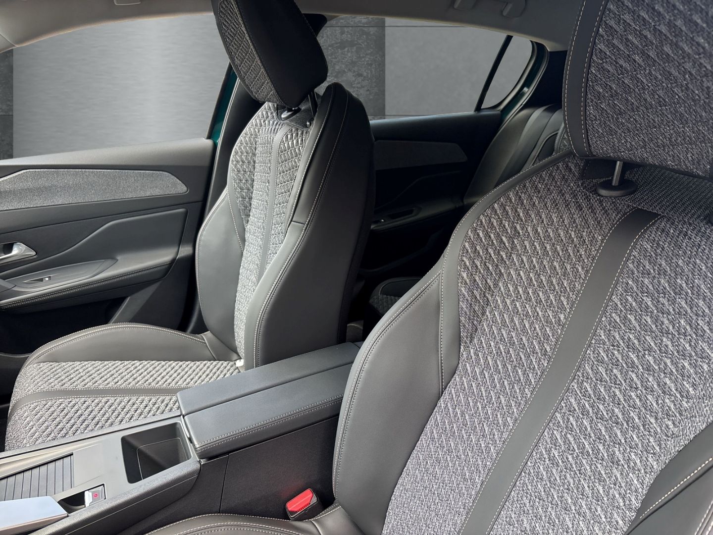 Peugeot 308 - Bild 8