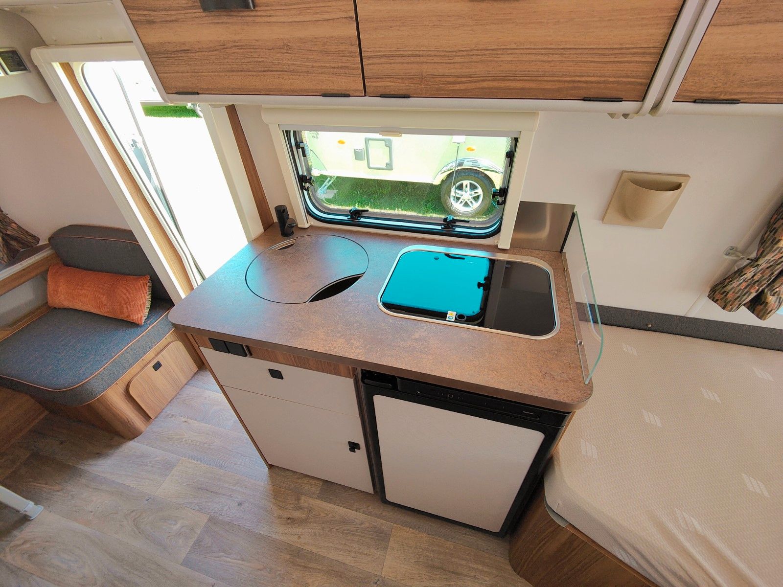 Fahrzeugabbildung HYMER / ERIBA / HYMERCAR Touring 542 Legend Urban 2026