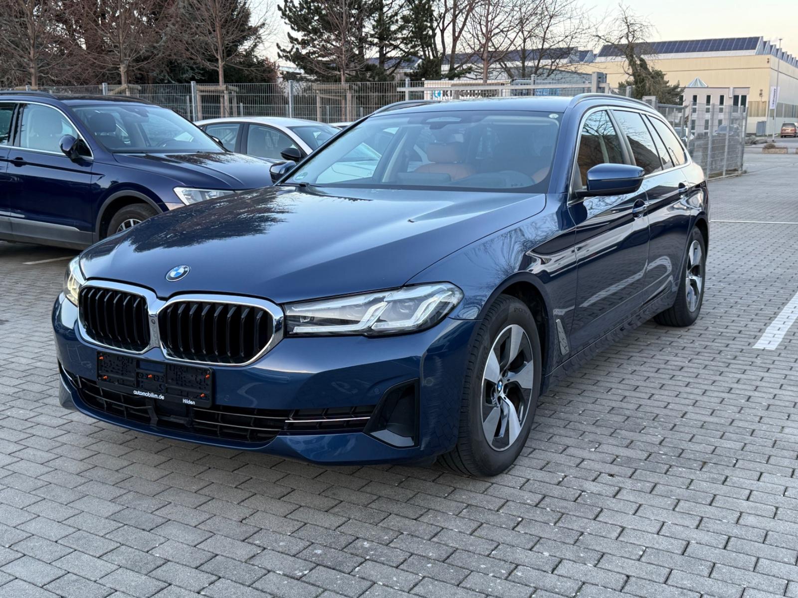 BMW 520d xDrive | AHK | DriveAssist | ParkAssist |