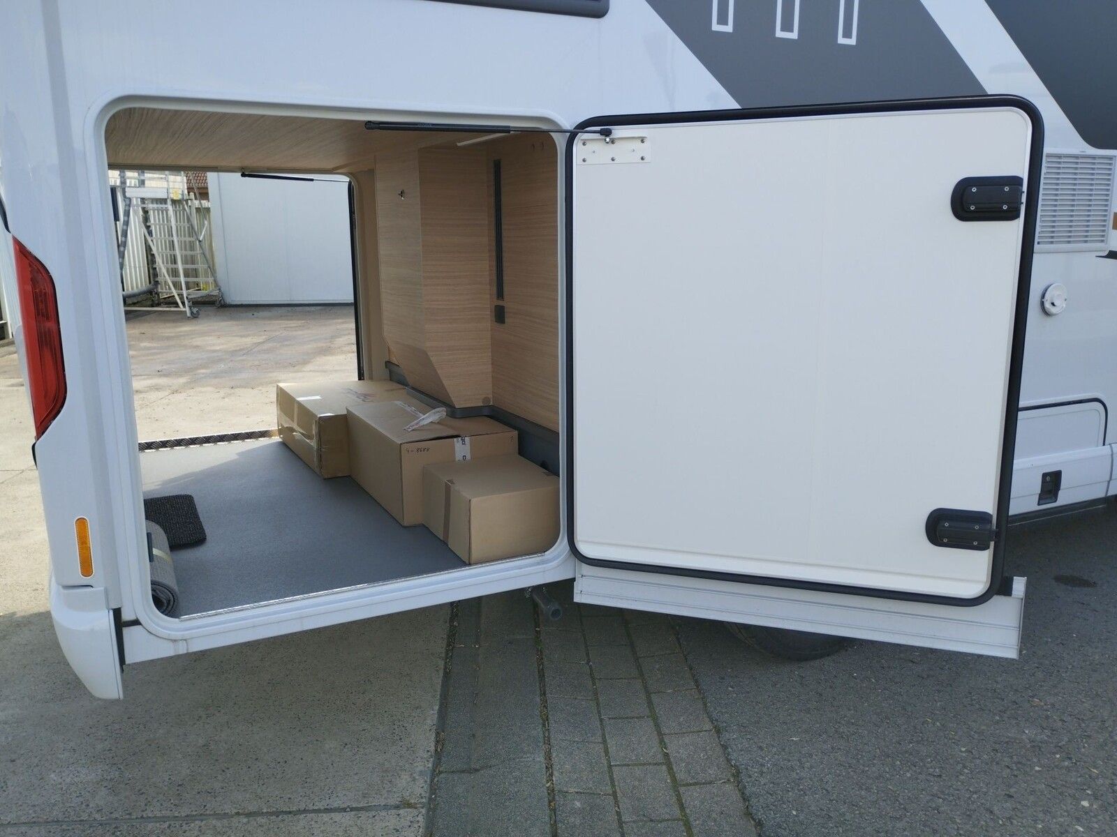 Fahrzeugabbildung Malibu I 450 RB LE comfort Navigation, RFK, TV