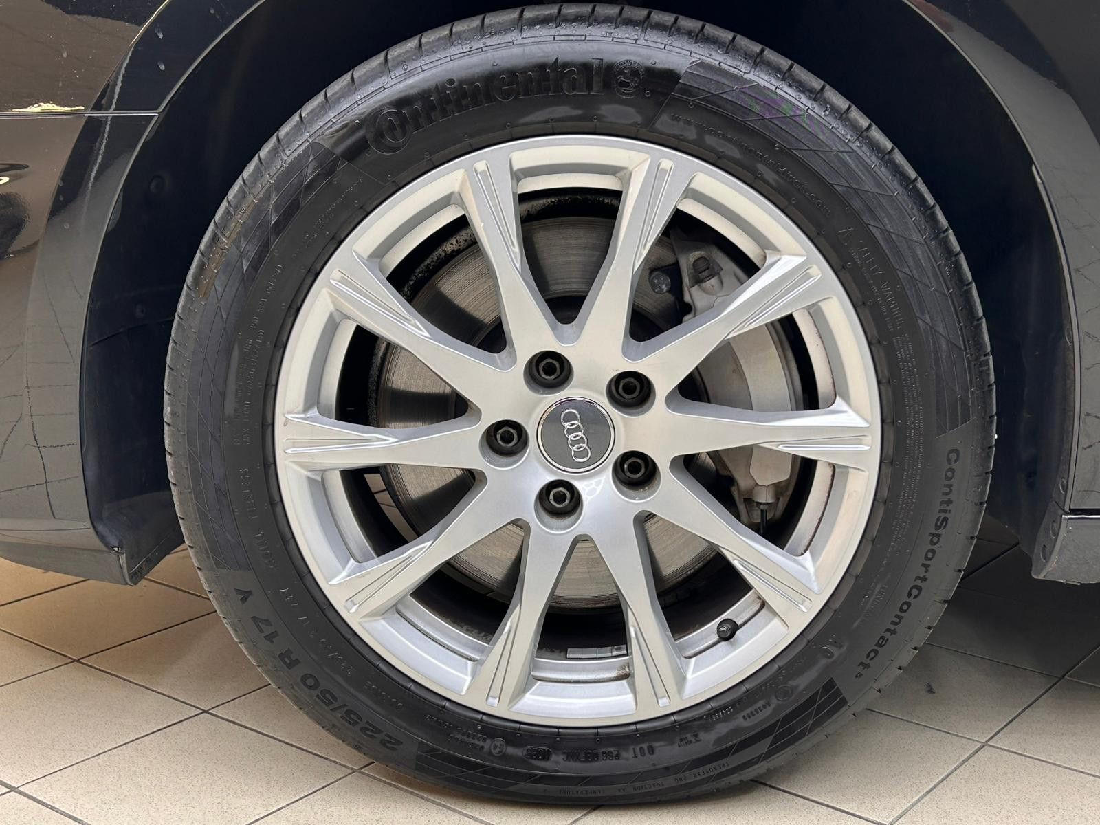 Fahrzeugabbildung Audi A4 45 TDI Quatt Tipt Sport LEDER+SHZ+NAV+LED+ACC
