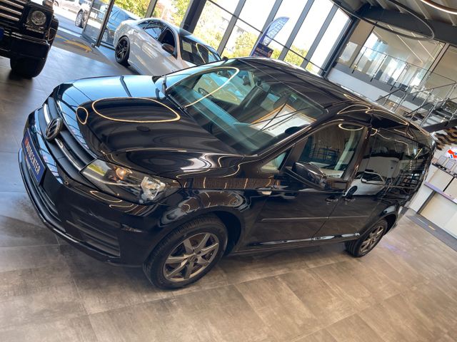 MYAUTOCENTER – Gebraucht- und Jahreswagen mit Werkstattservice in Pfaffenhofen Volkswagen Caddy PKW Maxi BMT*Klima*Radio*7Sitze*