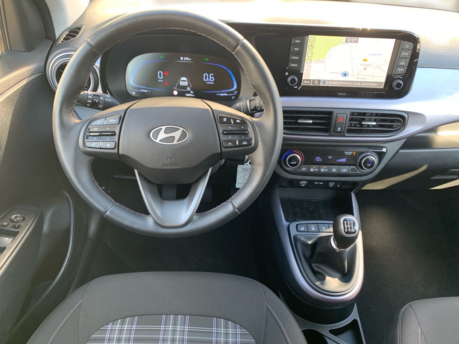 Fahrzeugabbildung Hyundai i10 1.2 Prime Navi Kamera