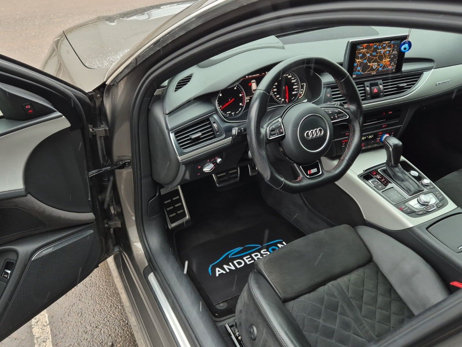 Fahrzeugabbildung Audi A6 AV 3.0TDI QUAT S LINE HUD BOSE MEMORY RAUTE