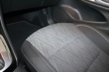 Fotografie des Opel Astra 1.4 Turbo Start/Stop Sports Tourer AT Opel