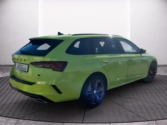Fahrzeugabbildung SKODA Octavia Combi 1.4 TSI iV RS 180KW NAVI COLUMBUS