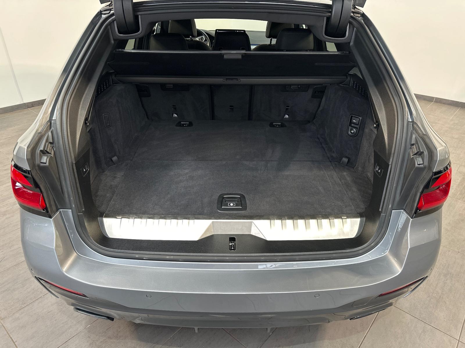 BMW 530 e Touring M-Sport NAV+LED+AHK+ACC+360°+18ZO