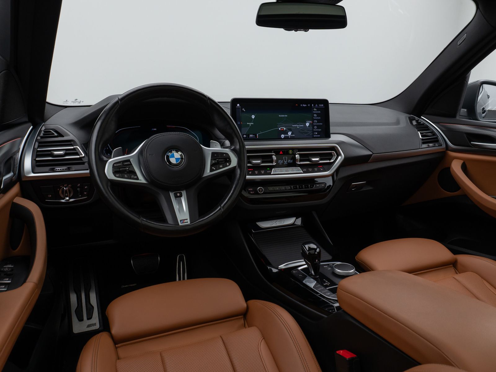 Fahrzeugabbildung BMW X3 xD30i M Sport Panorama Kamera DAB HiFi Alarm