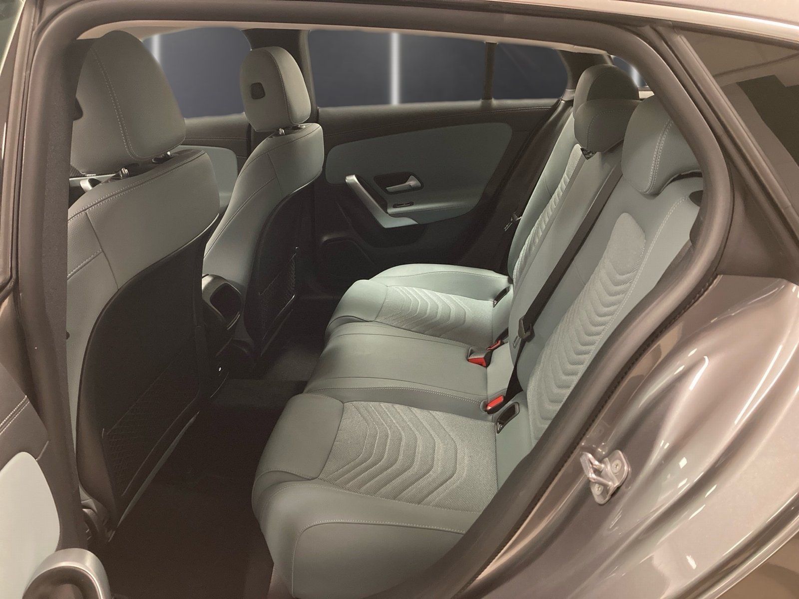 Fahrzeugabbildung Mercedes-Benz CLA 180 SB Progressive*AHK*LED*Kamera*MBUX-Premi