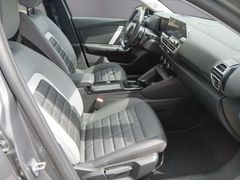 C4 Pure Tech 130 EAT8 Max C4 Pure Tech 130 EAT8 Max