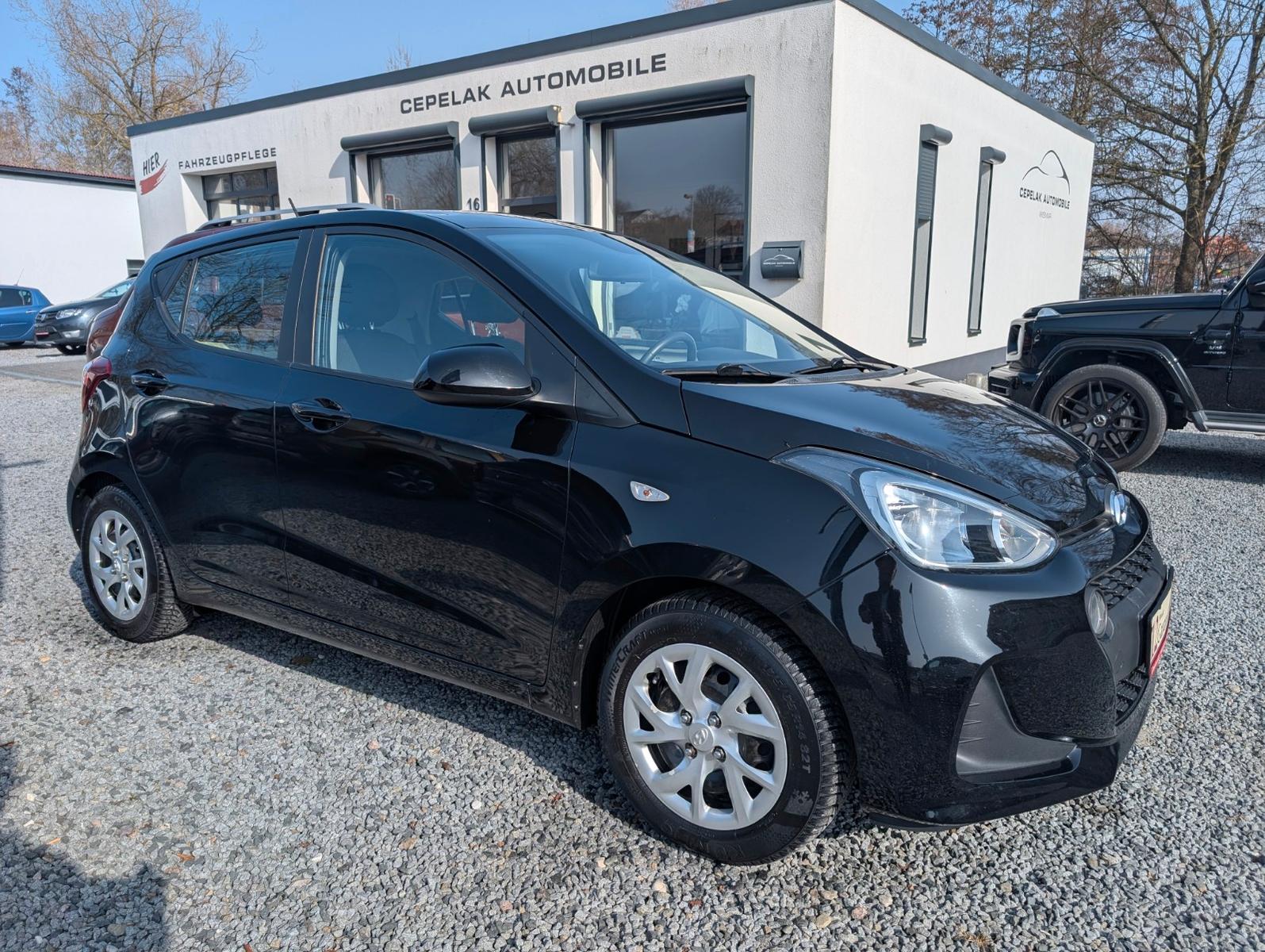 Hyundai i10 blue Klima/Telefon/Sitzh./Navi/Winterr.