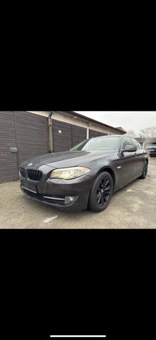 BMW 520 d Efficient Dynamics Edition Leder/Navi/Temp