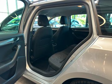 Skoda Octavia Combi Ambition *AHK*TEMPO*NAVI*2-ZONEN*