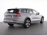 Volvo V60 Cross Country B4 AWD PLUS WINTERPAK+LM+ - Volvo Gebrauchtwagen in Hamburg