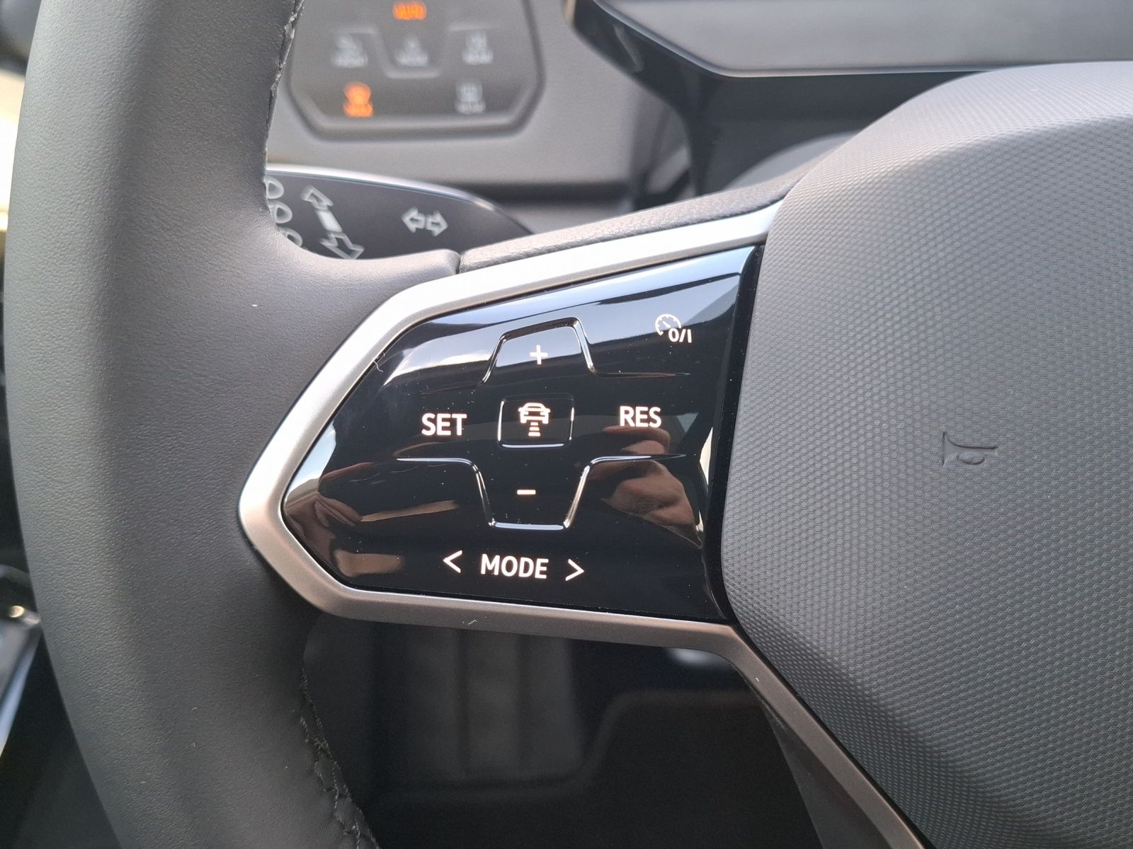 Fahrzeugabbildung Volkswagen ID.3 Pro Matrix Navi ACC Pano RFK DCC SHZ 19"