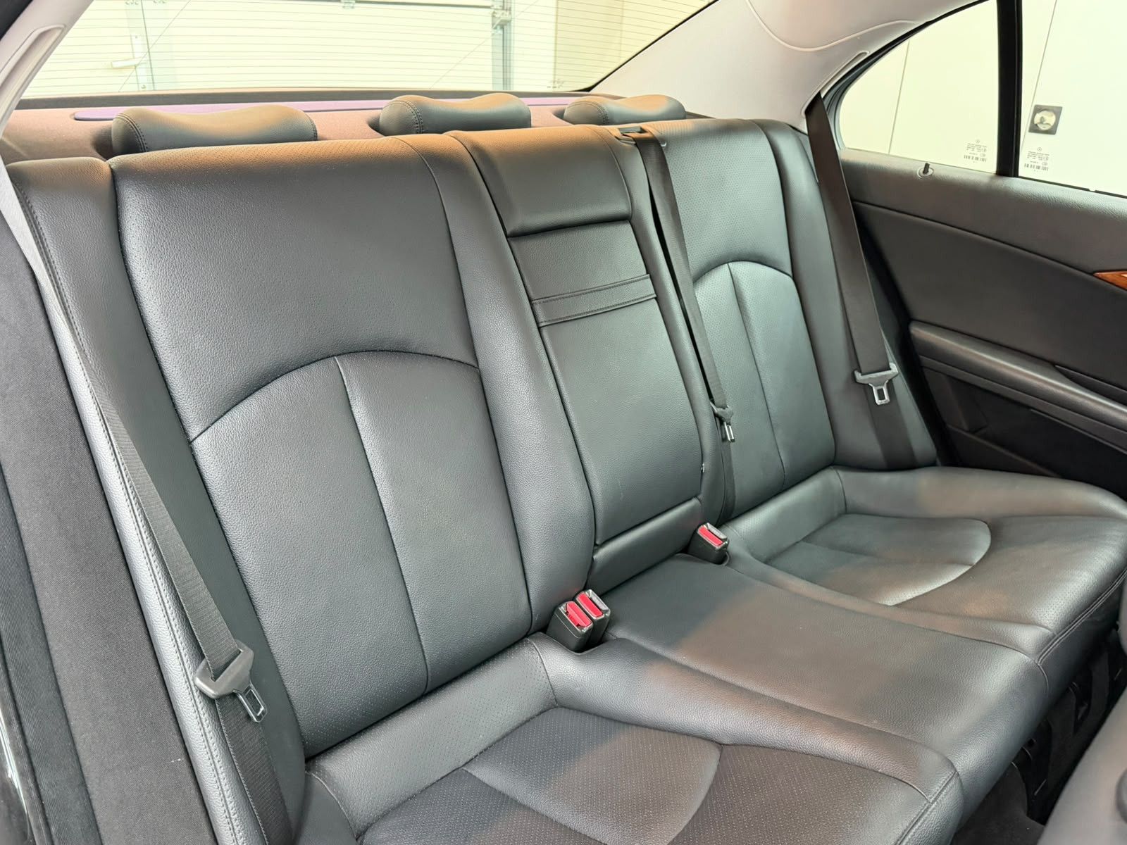 Fahrzeugabbildung Mercedes-Benz E 200 CDI Limousine LEDER/SHZG/TÜV 04.28/